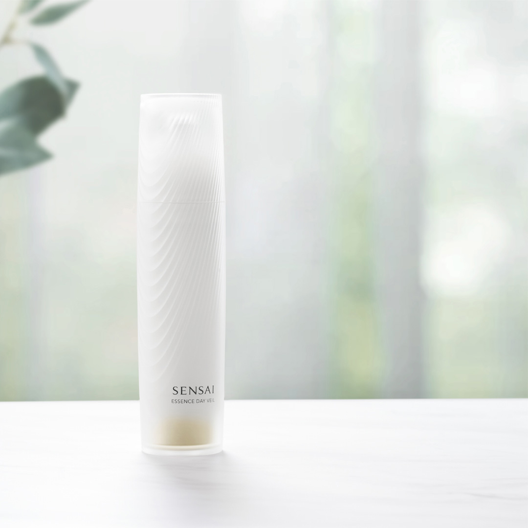 Sensai Essence Day Veil 40 ml - Fredrik & Louisa