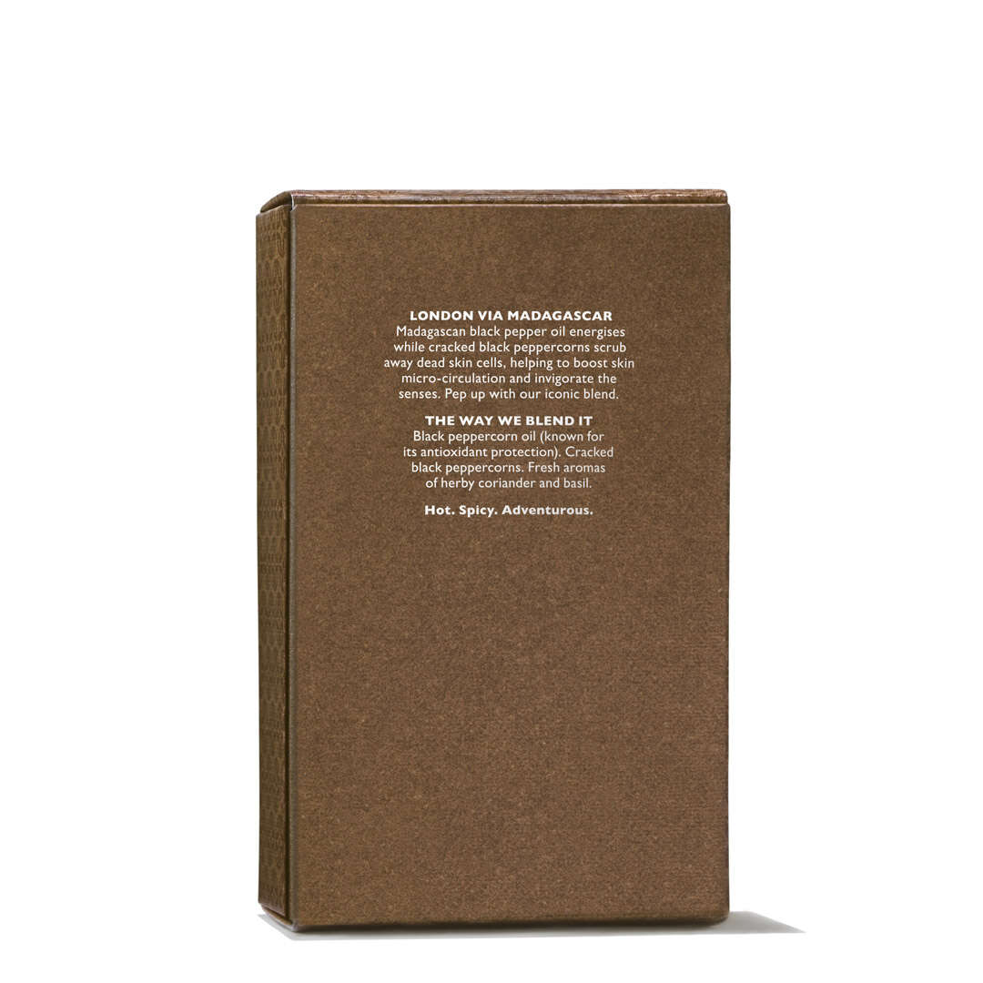 Molton Brown Recharge Black Pepper Bodyscrub Bar 250 g Fredrik & Louisa