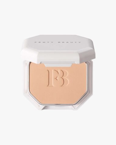 Produktbilde for Pro Filt'r Soft Matte Powder Foundation 9,1g - 220 hos Fredrik & Louisa