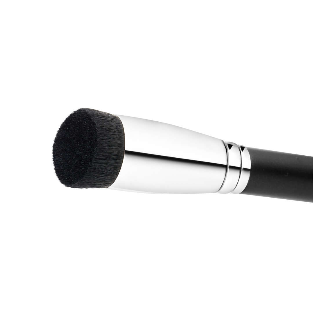 MAC Cosmetics 196 Slanted Flat Top Foundation Brush Fredrik & Louisa