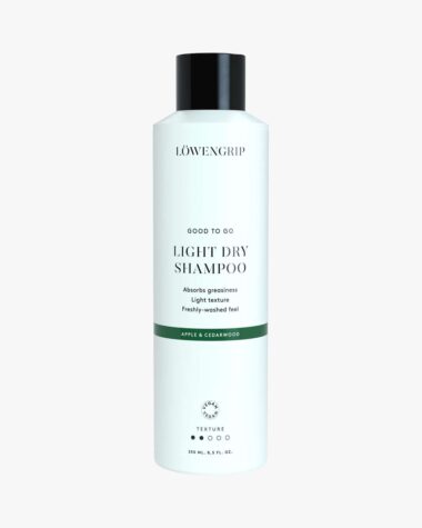 Produktbilde for Good To Go Light Dry Shampoo Apple & Cedarwood - 250 ML hos Fredrik & Louisa