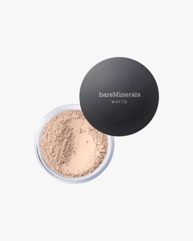 Produktbilde for Matte Foundation SPF 15 6 g - Fairly Medium 05 hos Fredrik & Louisa