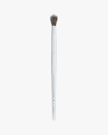 Produktbilde for Precision Crease Brush 06 hos Fredrik & Louisa