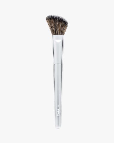 Produktbilde for Angled Sculpting Brush F06 hos Fredrik & Louisa