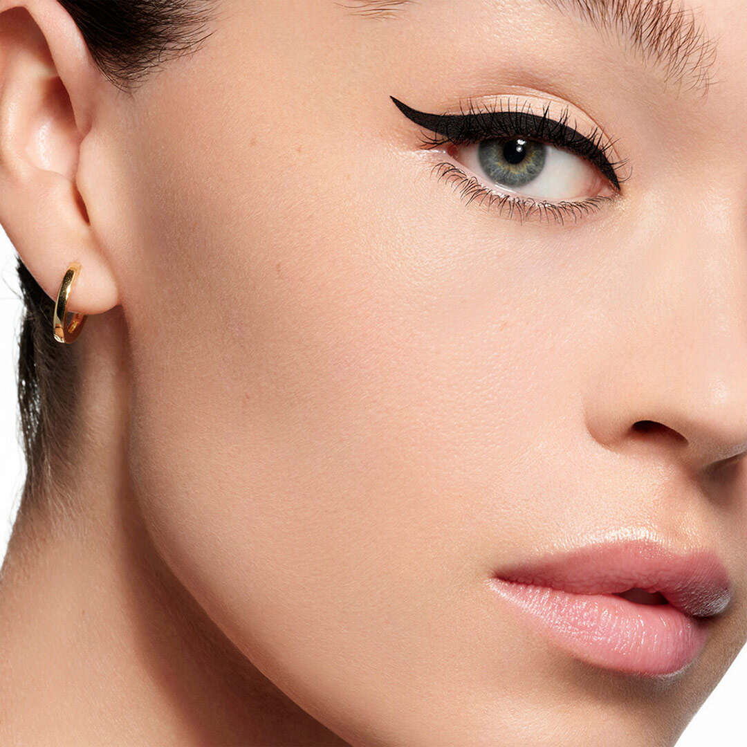 Noir G Graphic Liner Black 0,55 g