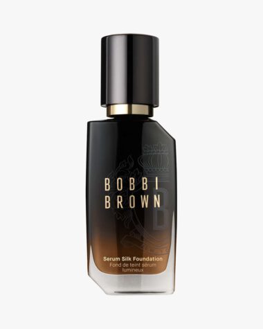 Produktbilde for Serum Silk Foundation 30 ml - Warm Almond hos Fredrik & Louisa